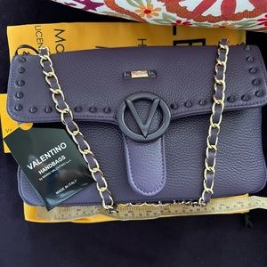 VALENTINO BY MARIO VALENTINO
Antoinette Preciosa Leather Shoulder Bag